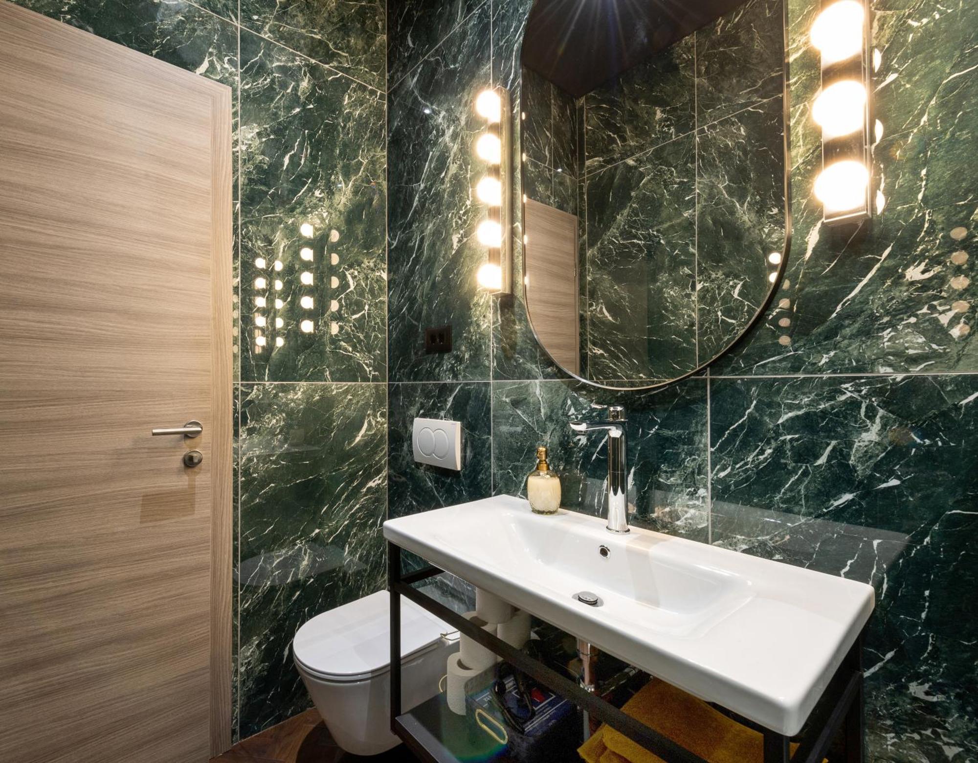 Booza 69 Luxury Rooms สปลิท ภายนอก รูปภาพ